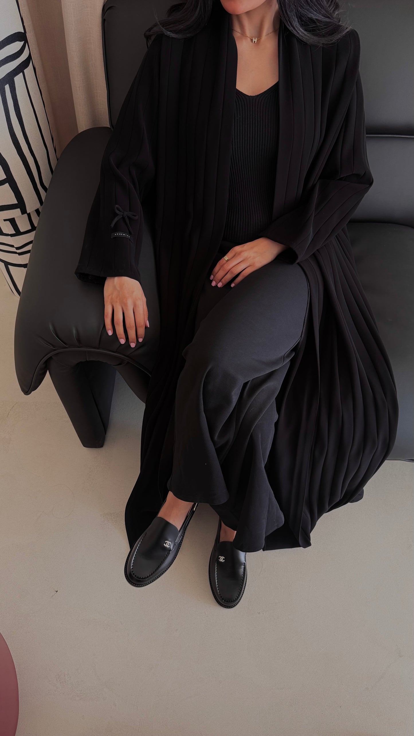 01 black