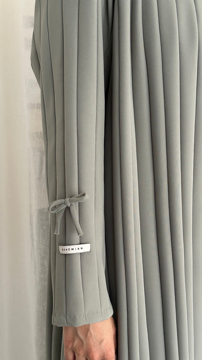 02 Ash grey